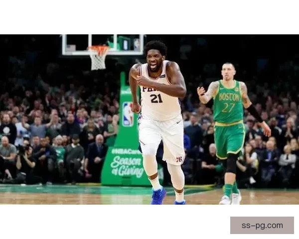 万德松在摩纳哥右路表现惊艳成为焦点助力球队攻防两端稳定发挥